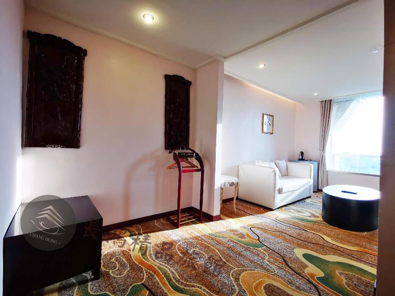 Chang Hong Hotel Csinning Kültér fotó