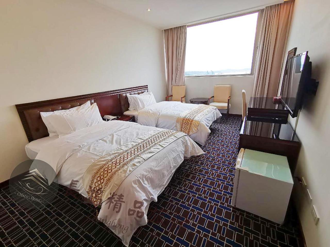 Chang Hong Hotel Csinning Kültér fotó